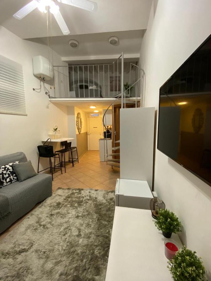 Sweet Chloe Apartment Рим Екстериор снимка
