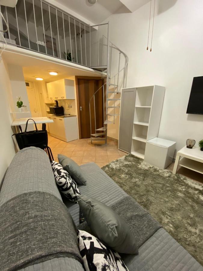 Sweet Chloe Apartment Рим Екстериор снимка